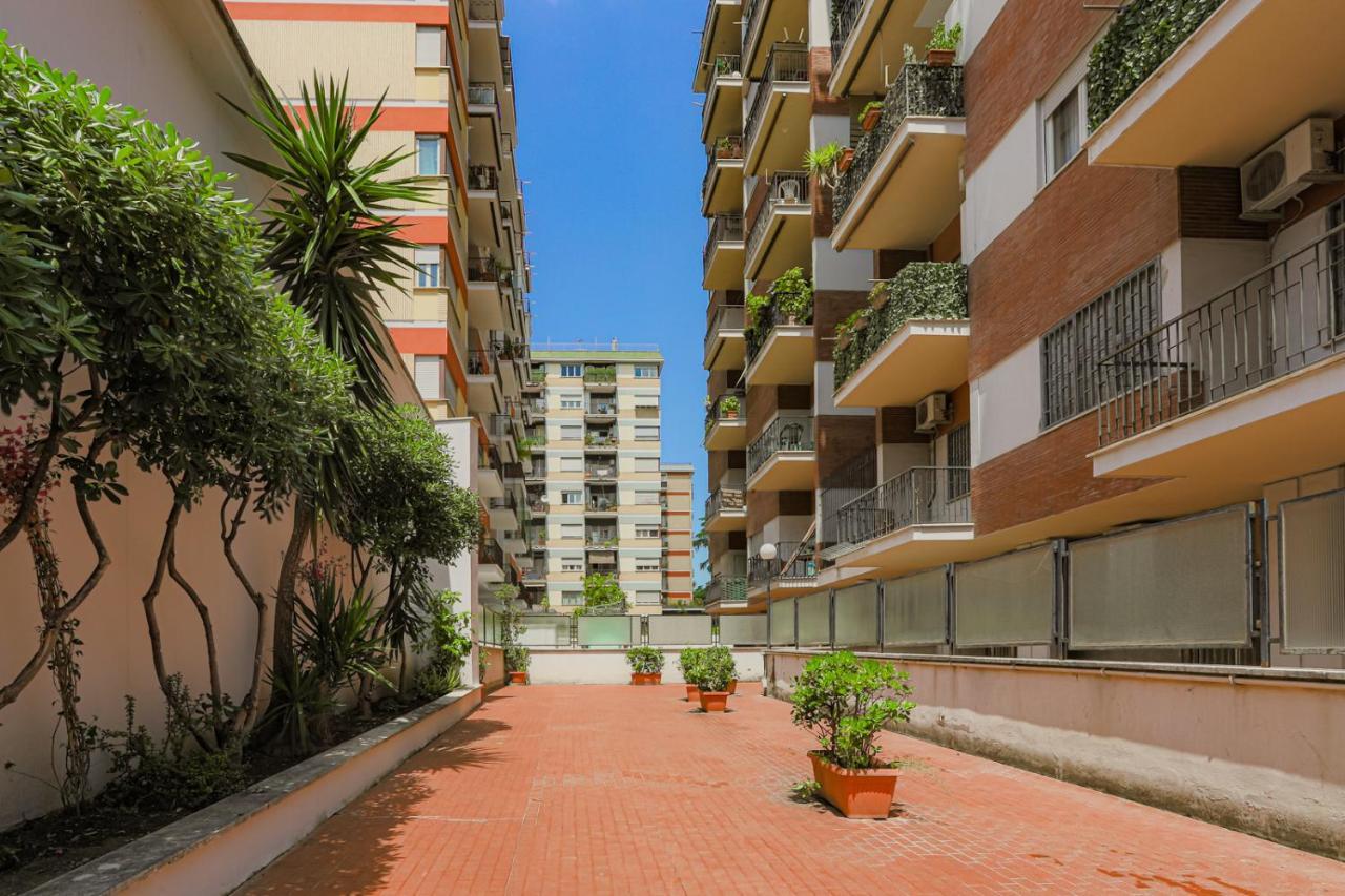 Tiburtina Flam Guest House Roma Exterior foto